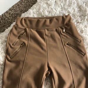 Fitted tan pants